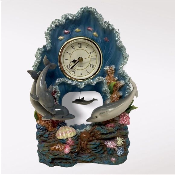 VINTAGE | Ocean Themed Clock - Picture 1 of 9